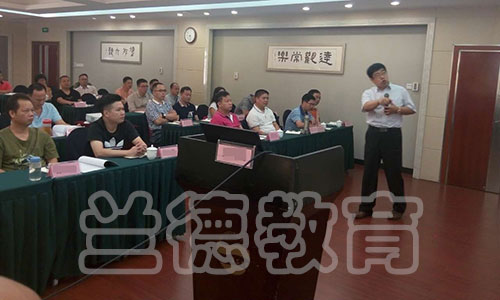 刘悦坦企业品牌授课.jpg