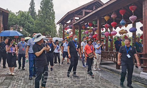 “脱贫攻坚暨乡村振兴专题”培训班第一期（2020020047） (2).jpg