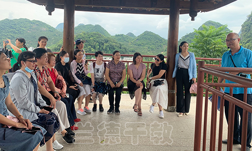 1603419503668988.jpg “女领导干部”培训班(2020010078) (1).jpg