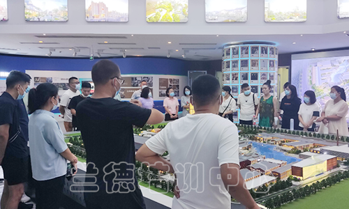 2022年青年干部培训班（2022020329） (2).png