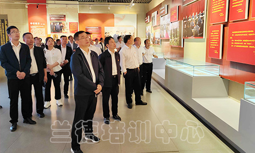 1687763092352991.jpg “政协委员提升履职能力”培训班(2023110541) (1).jpg