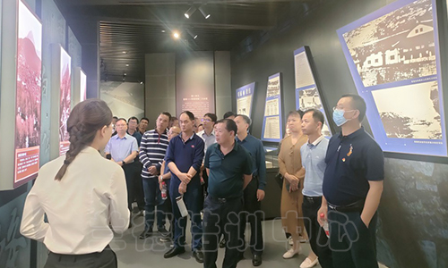 1691048230547209.jpg “政协委员履职能力提升”培训班(2023090610) (1).jpg