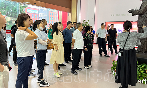 1698658286362520.jpeg “工商联民营企业家理想信念教育”培训班(2023010789) (3).jpeg