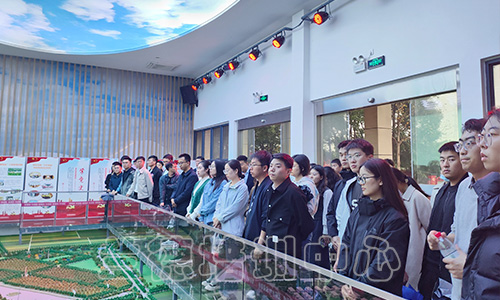 1701323035289067.jpg “乡村振兴”再鼓劲选调生学习交流专题培训班(2023030837) (2).jpg