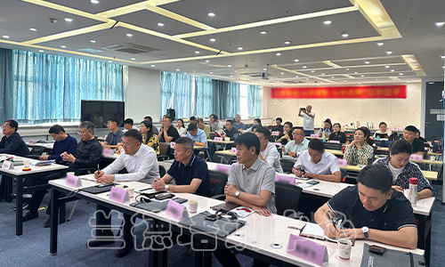 1701332843835045.jpeg “非公经济代表人士理想信念教育”培训班(2023160889) (1).jpeg