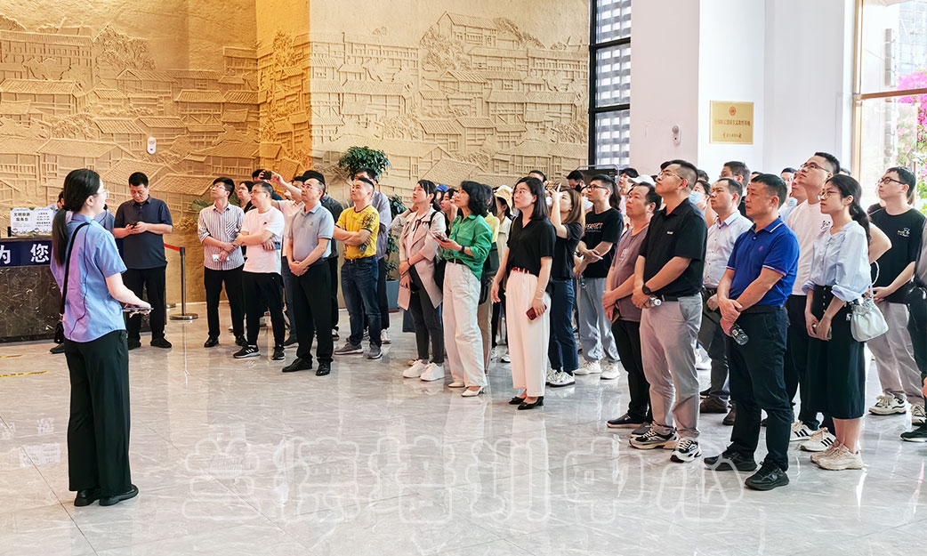 1715062995321210.jpg “春季学期干部教育”培训班(2024270940) (1).jpg