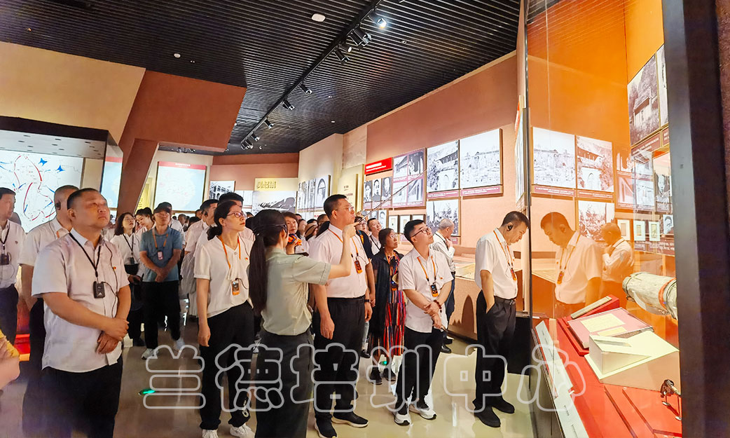 1717142183116407.jpg “直属机关学习习近平新时代中国特色社会主义思想暨党务干部能力素质提升”培训班(2024080986) (3).jpg