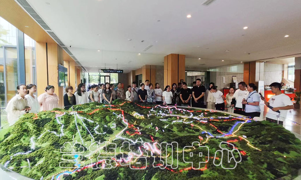 1724052727313682.jpg 1724052727313682.jpg