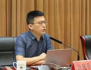 房冠辛.jpg