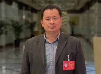 1757773052349553.jpg 李中华.jpg