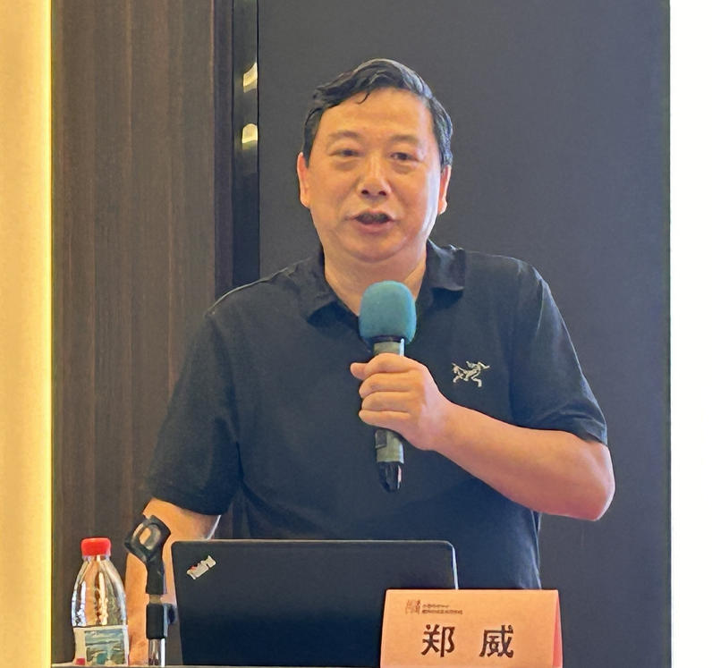 1758156462138936.jpg 郑威.jpg