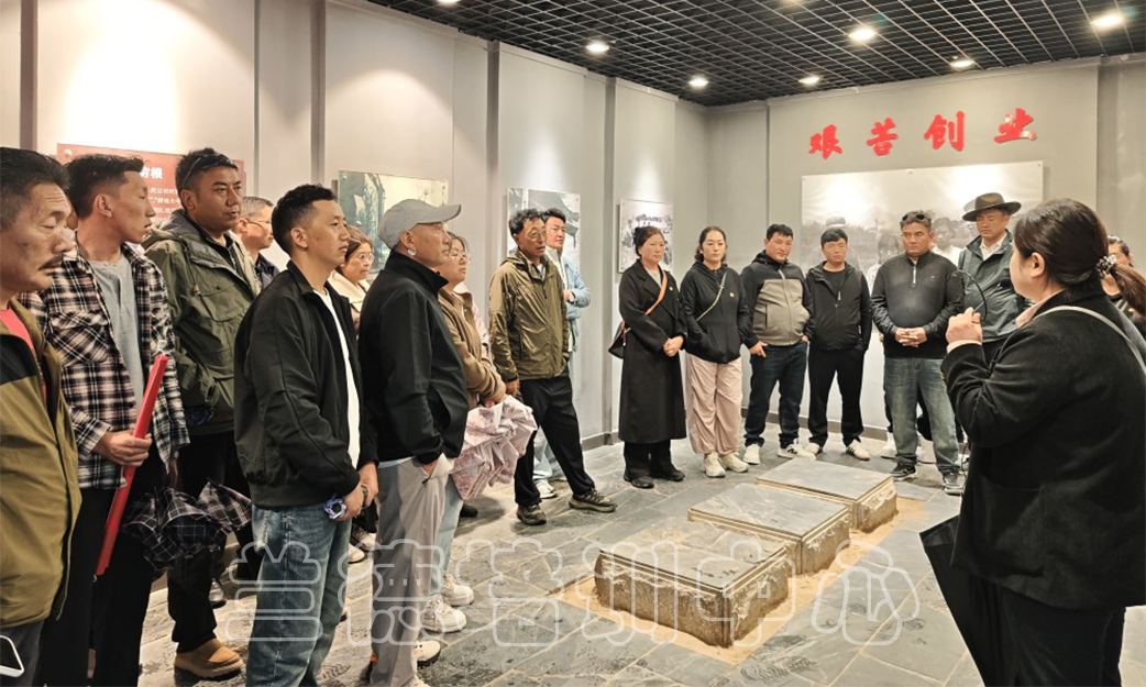 1758683612792580.jpg 1758683612792580.jpg